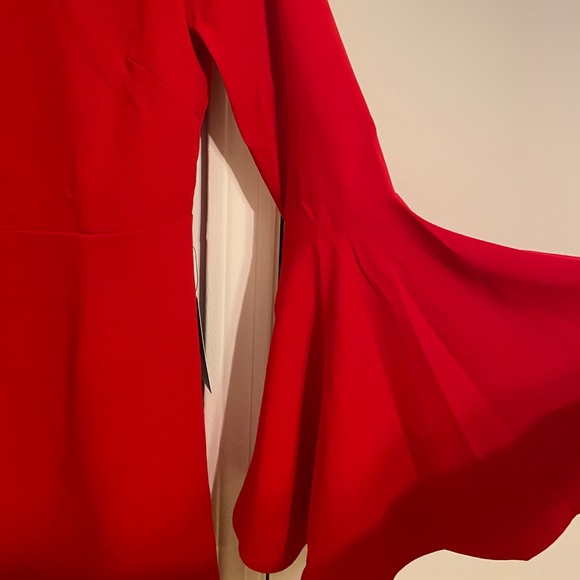 BRAND NEW RED BELL-SLEEVE LULUS DRESS W/ PRICE TAG - Picture 3 of 5